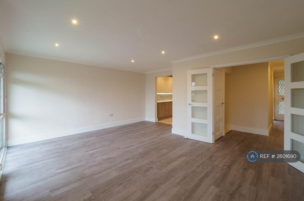 Living/Dining Room