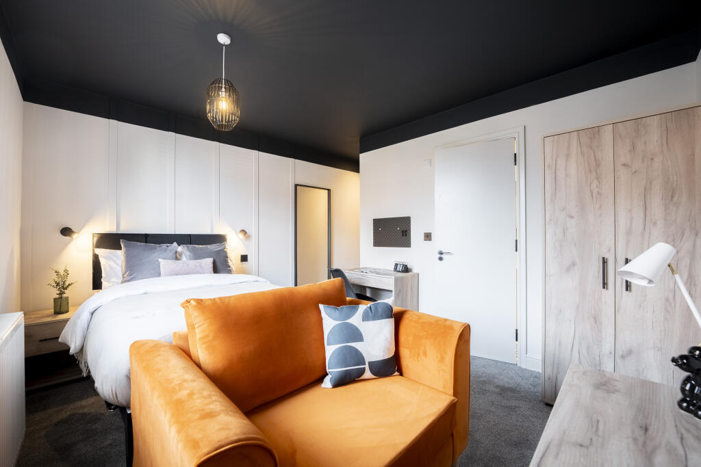 Room3-2.jpg