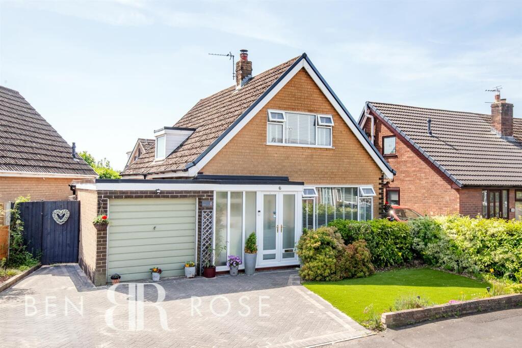 Hawkshead Avenue, Euxton, Chorley