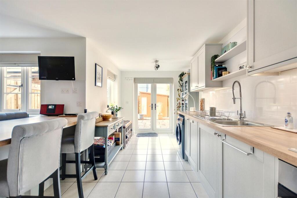 Dining/Living Kitchen