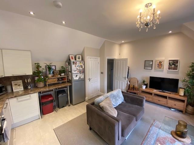 Lounge / Kitchen
