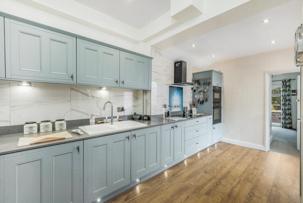 61 Rosebery Avenue (Boston)-21