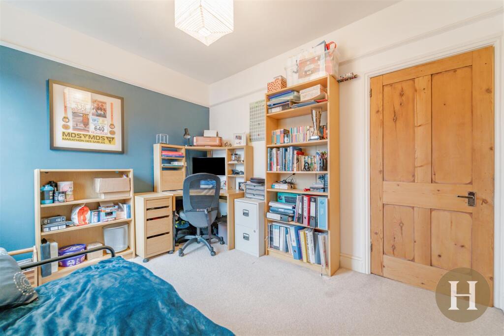 Hadleigh Estate Agents-20.jpg