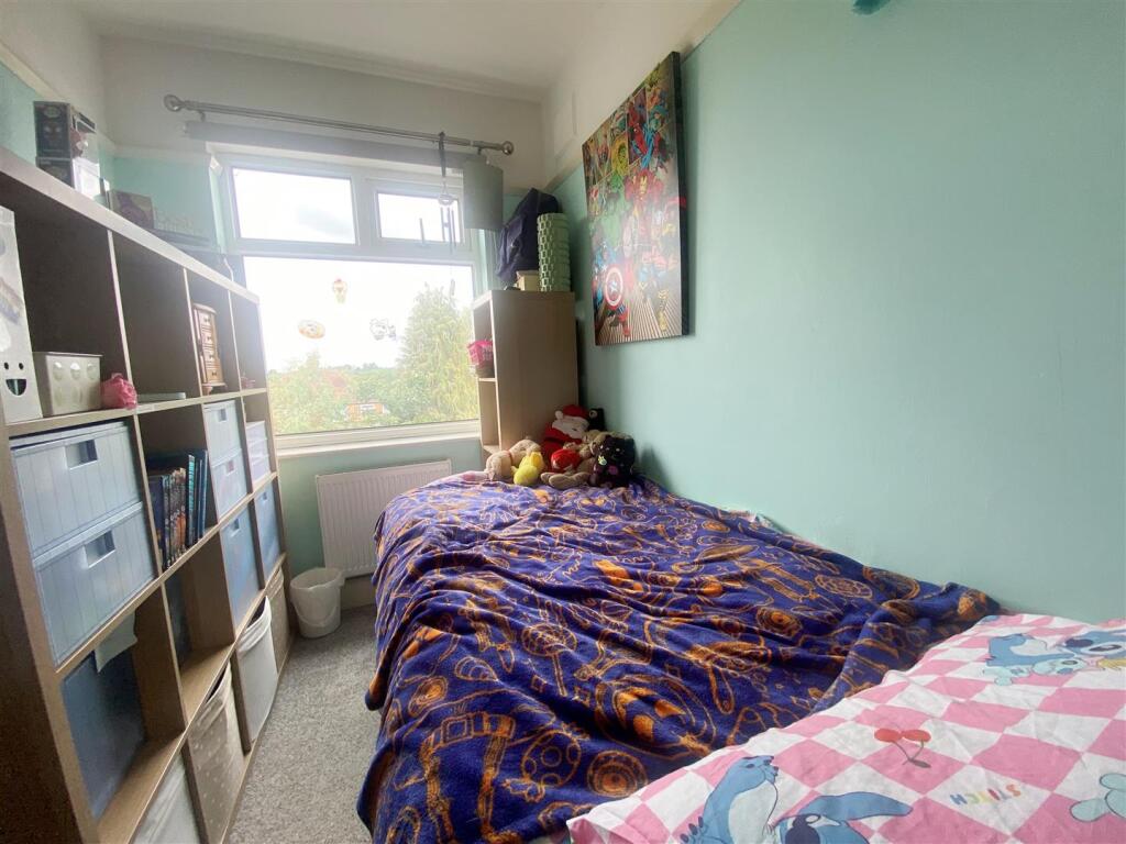 27 Belmont Road, Rugby (18).jpeg