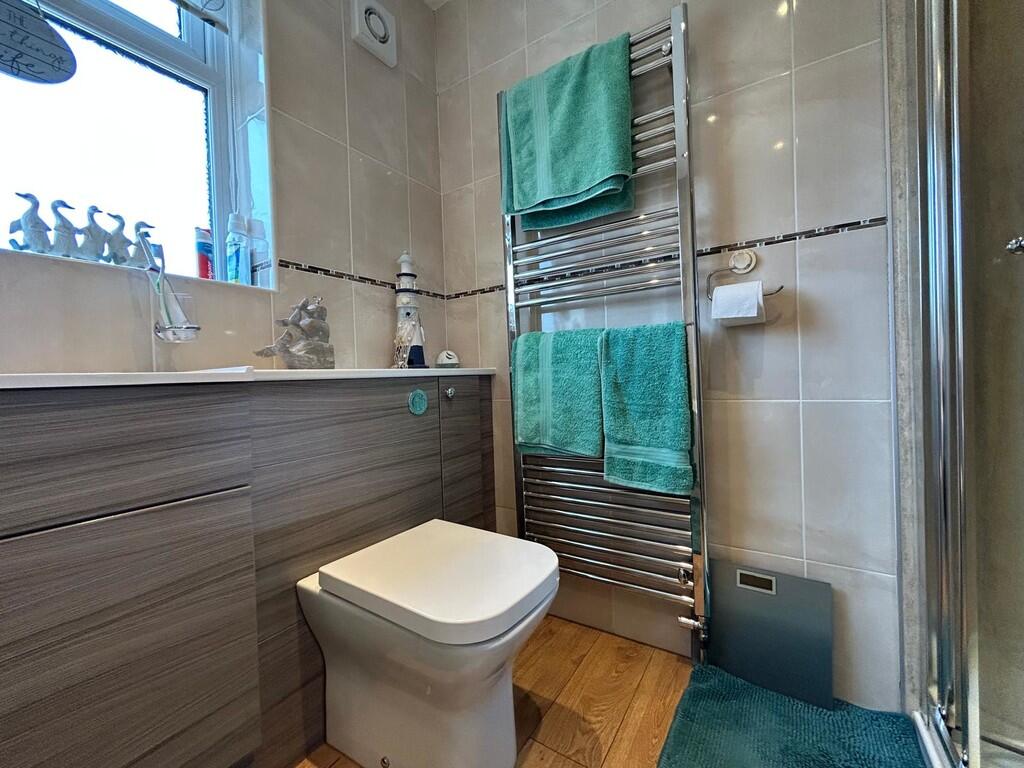 IMG-20250206-WA00...