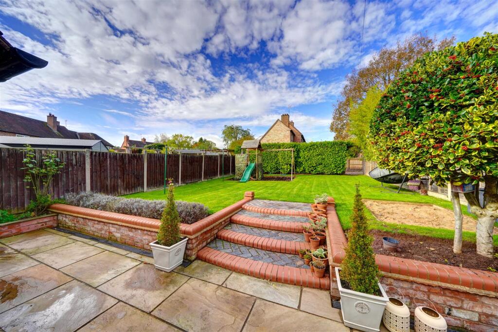 13 Apple Tree Walk (24).jpg