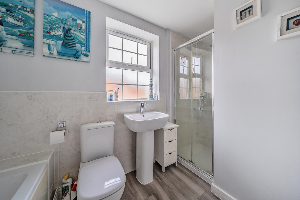 Ensuite Shower Room
