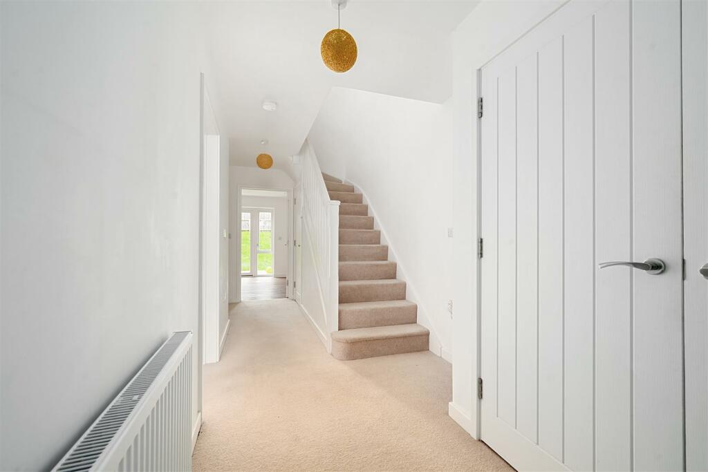 Swallows Rise, Portslade, BN41 (13).jpg