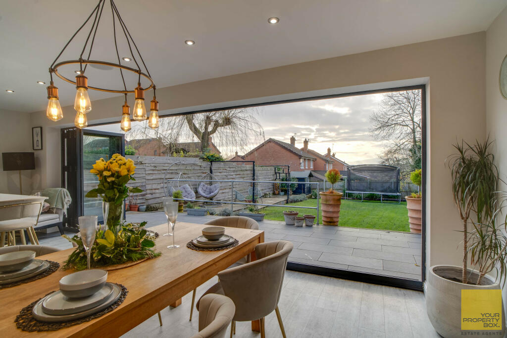 152 Battenhall Road-15