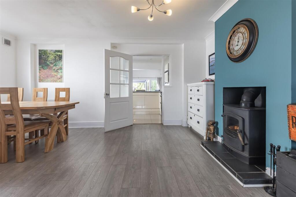 3 New Farm Dr (5).jpg