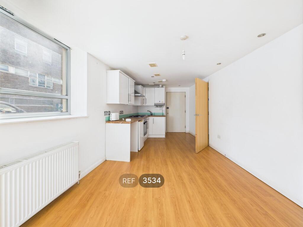 Kitchen/Living area