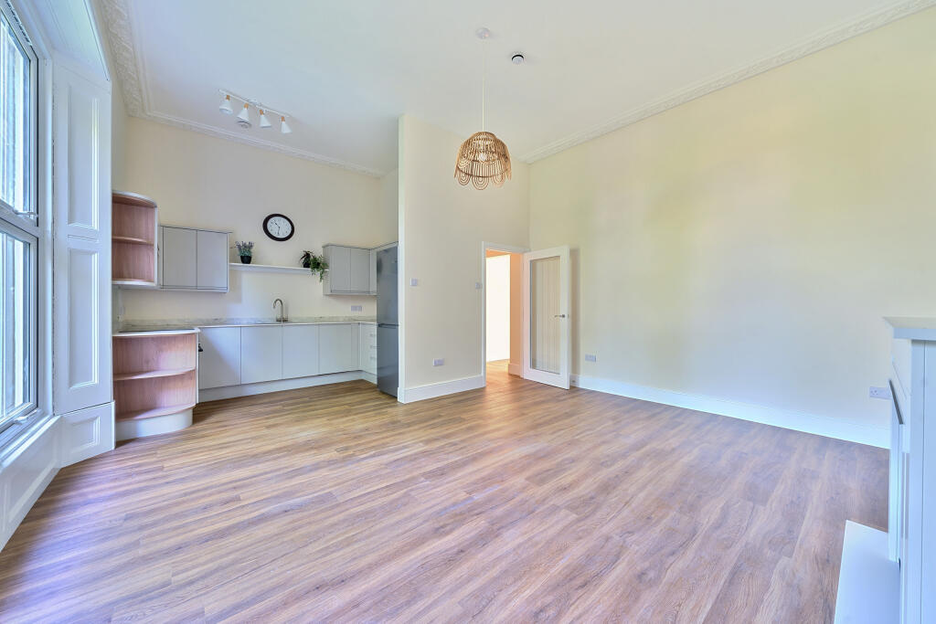 Living Room / Kitchen