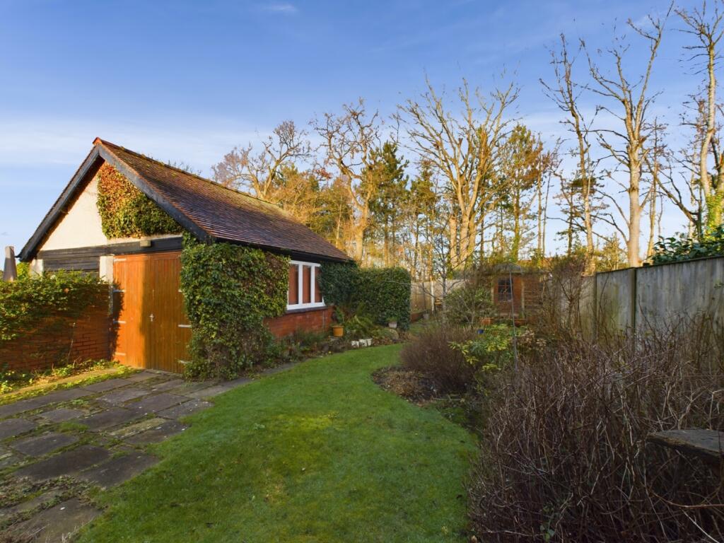 CAM02386G0-PR0108-STILL001