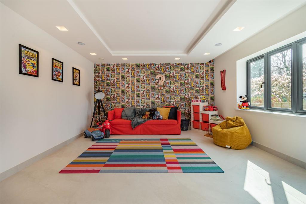 8496053-interior21.jpg