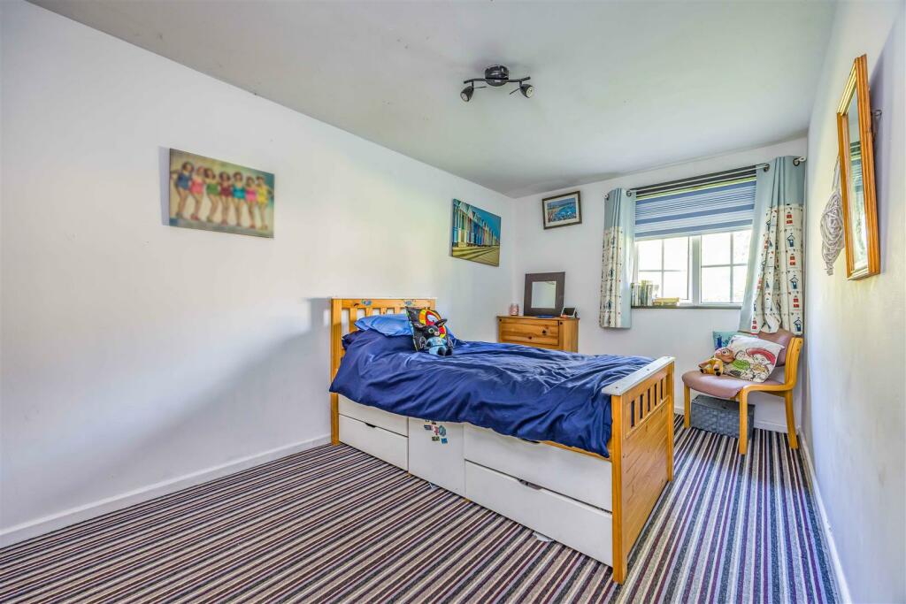 14 New Brighton Road, Emsworth-Small-PorticoMarket