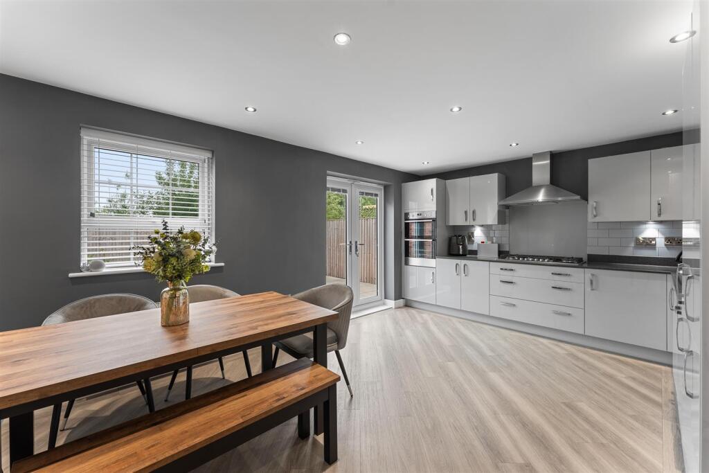 Kitchen Diner
