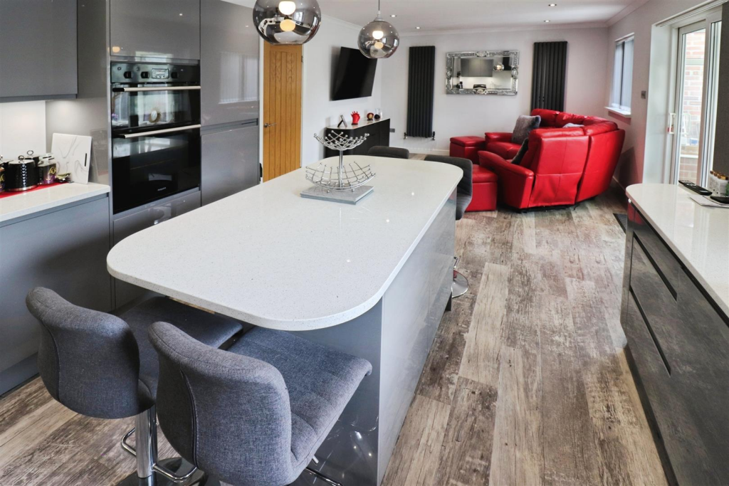 user_edited_photo-596b37ba_user-edited-41308de6-76