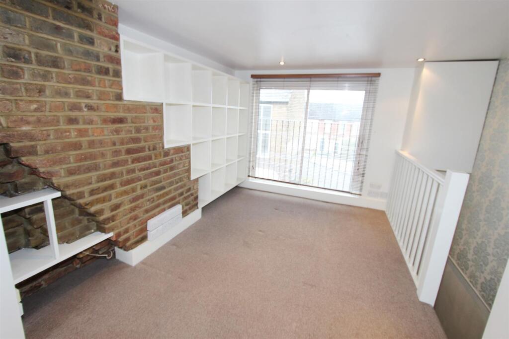 loft 4.jpg