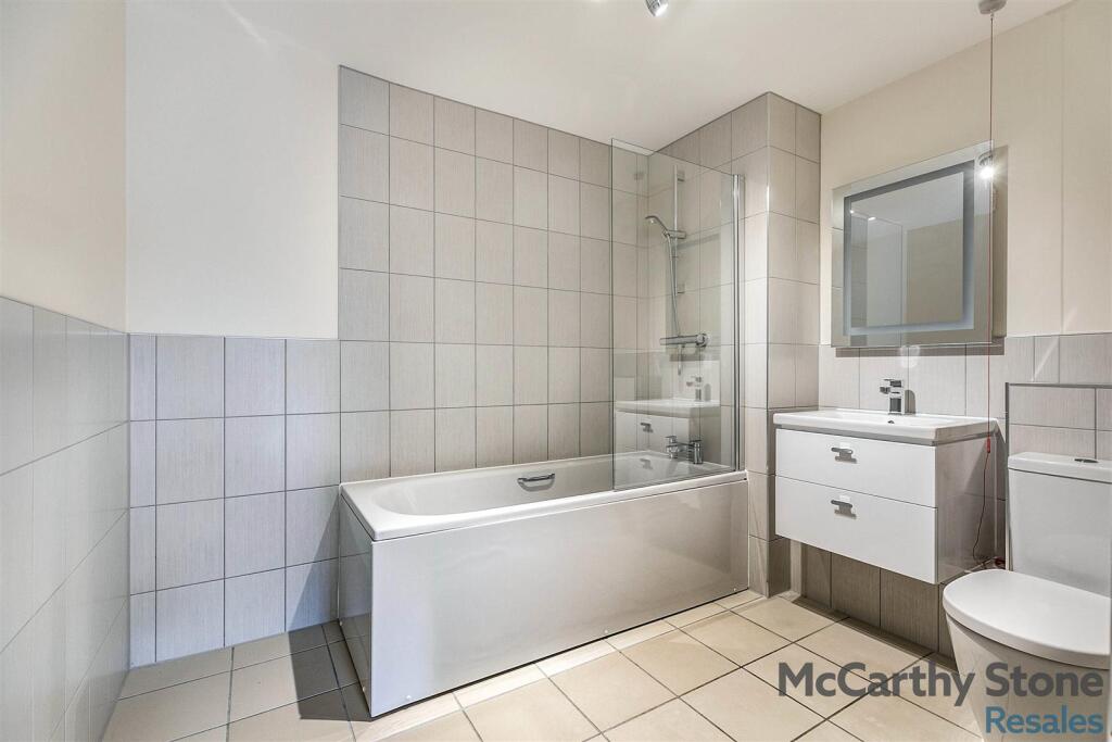 23elmtreecourt-15.jpg