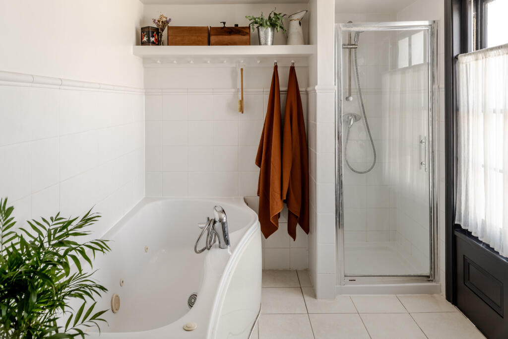 273479 - INIGO_REGENCY COURT-144.jpg