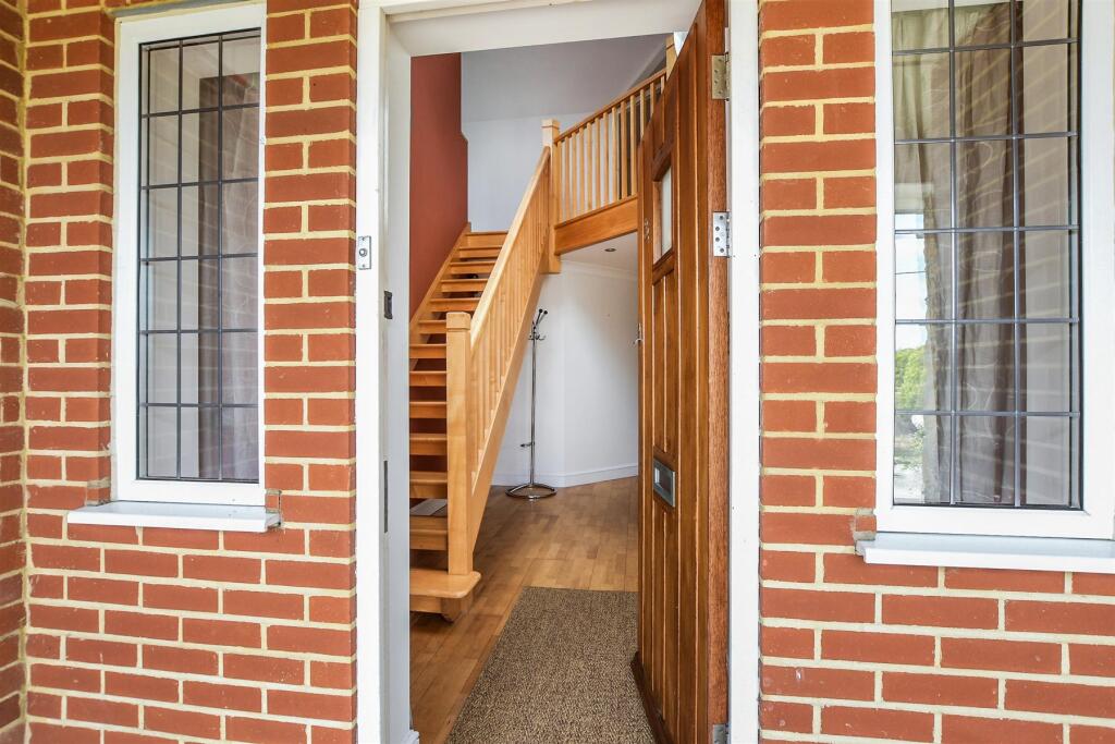 External Lifestyle Photograph