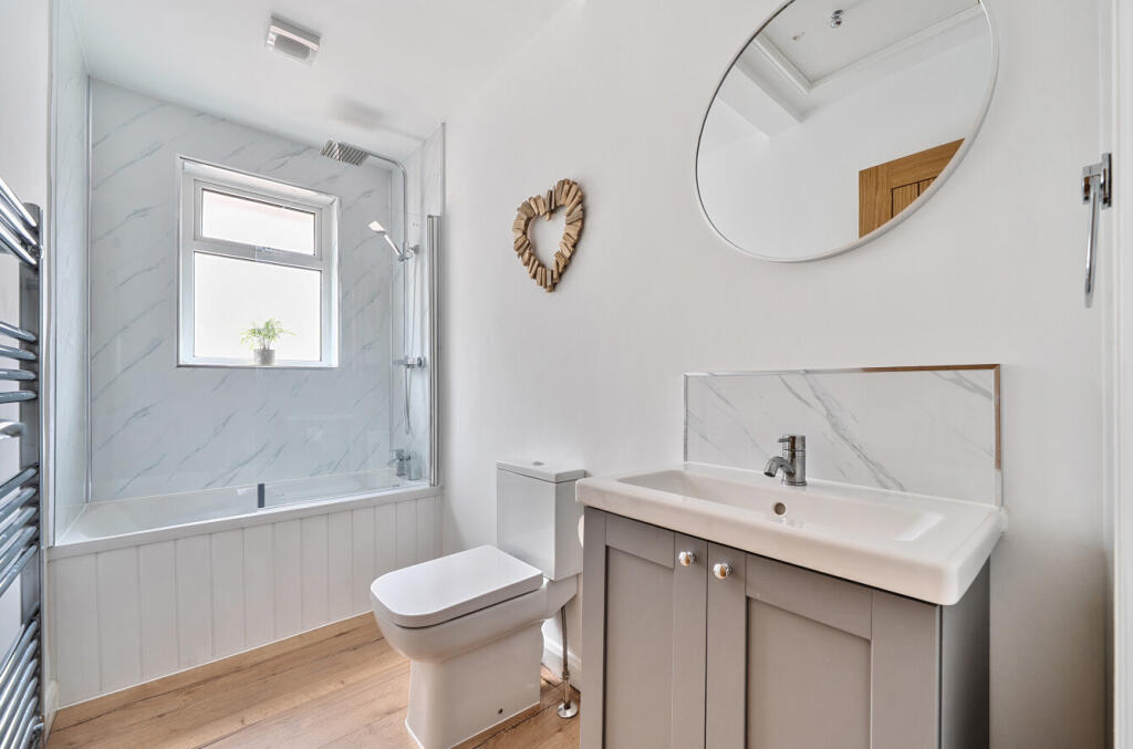 1302470-20-683821...