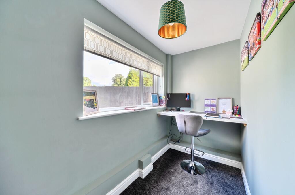 1321489-15-68777a26f2219-ARW-1