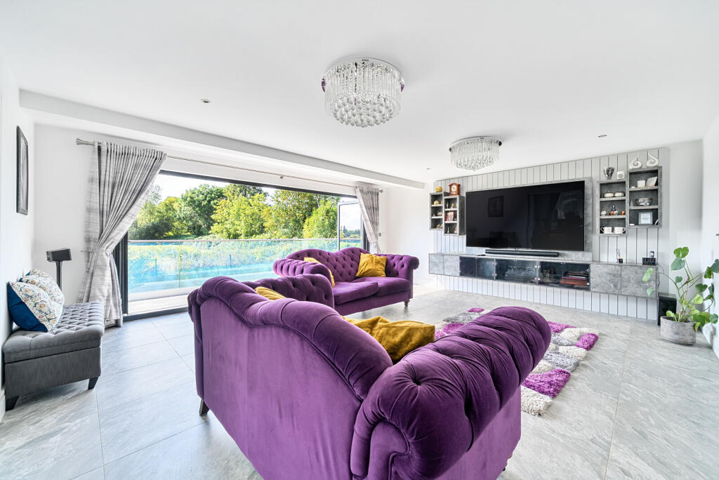 1347579-39-68bec0...