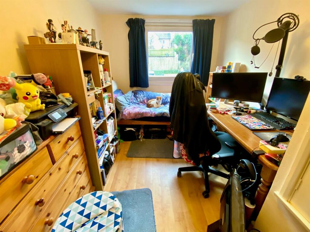 wheatley drive 22 bed 2.jpg