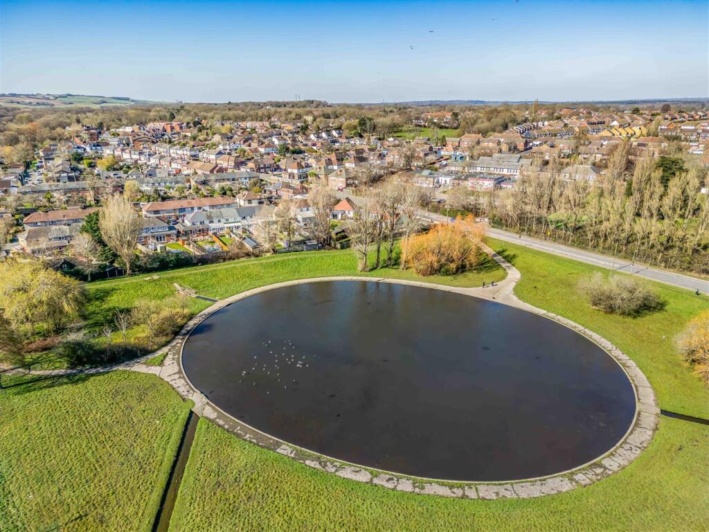 26 Queens Grove-Aerials-Small-PorticoMarketing-Nex