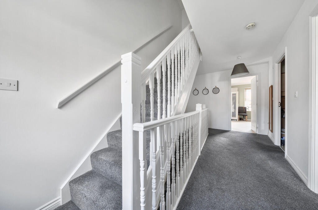 1309873-10-685985...