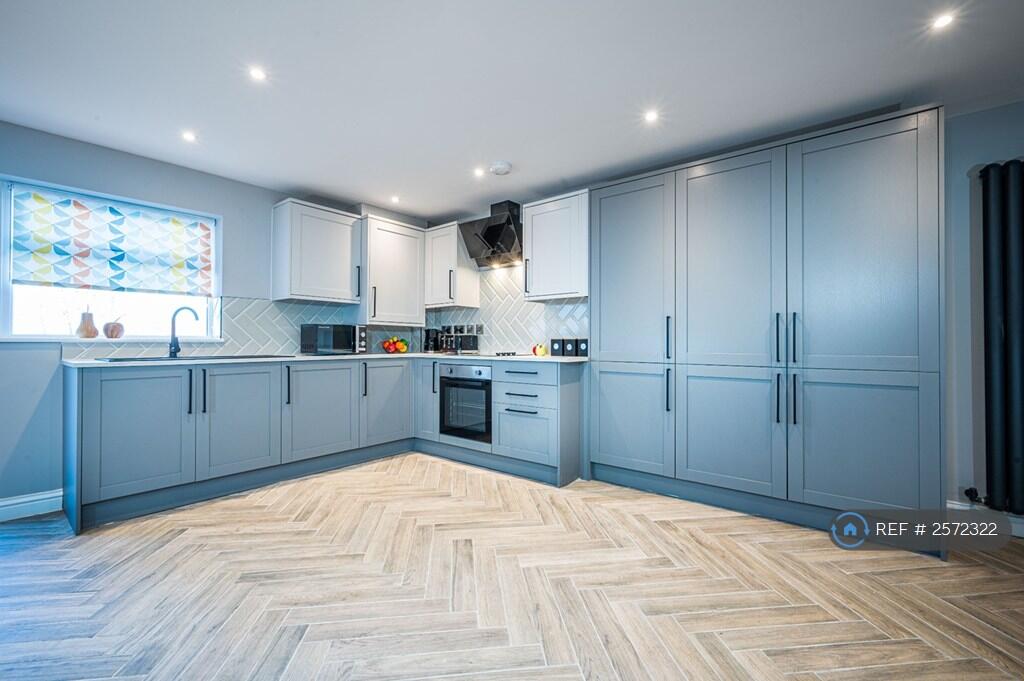 4 Full Height Fridge/Freezers