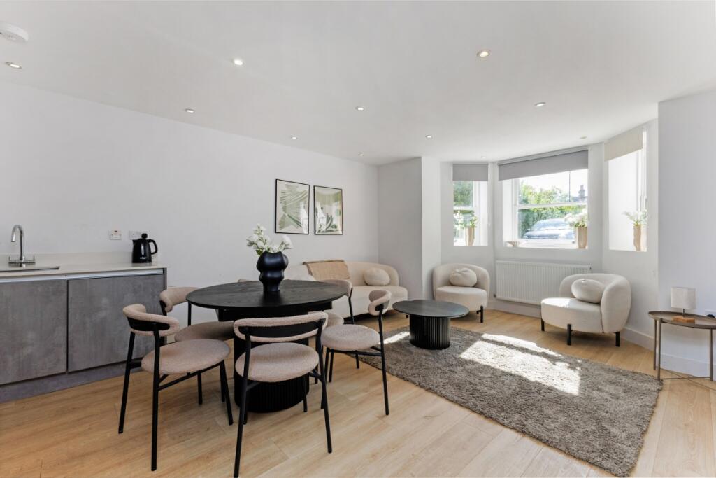 98216_2-103-Thurl...