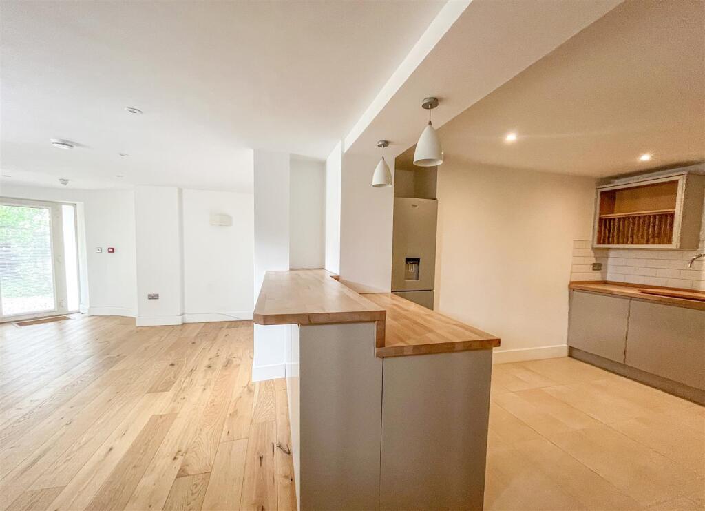 Living Room / Kitchen