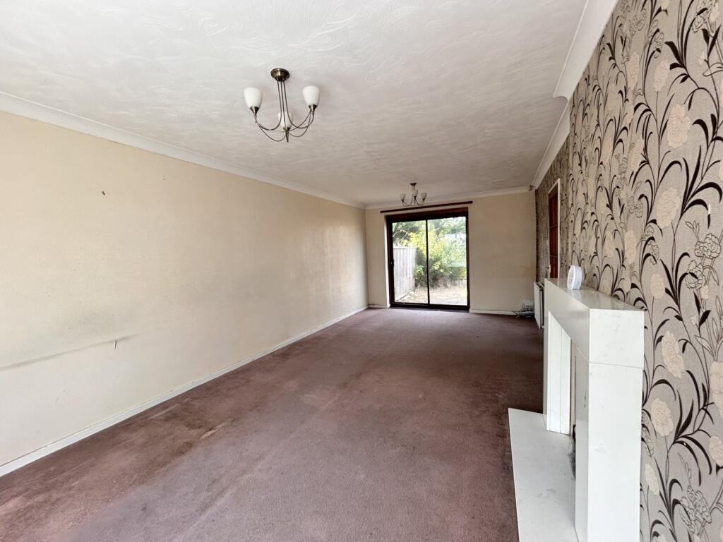 Sitting/Dining Room