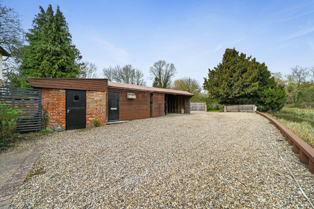 PT-TV-HawksmillHo...