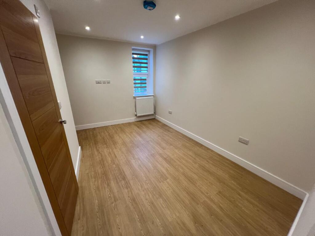 Bedroom 1.jpeg