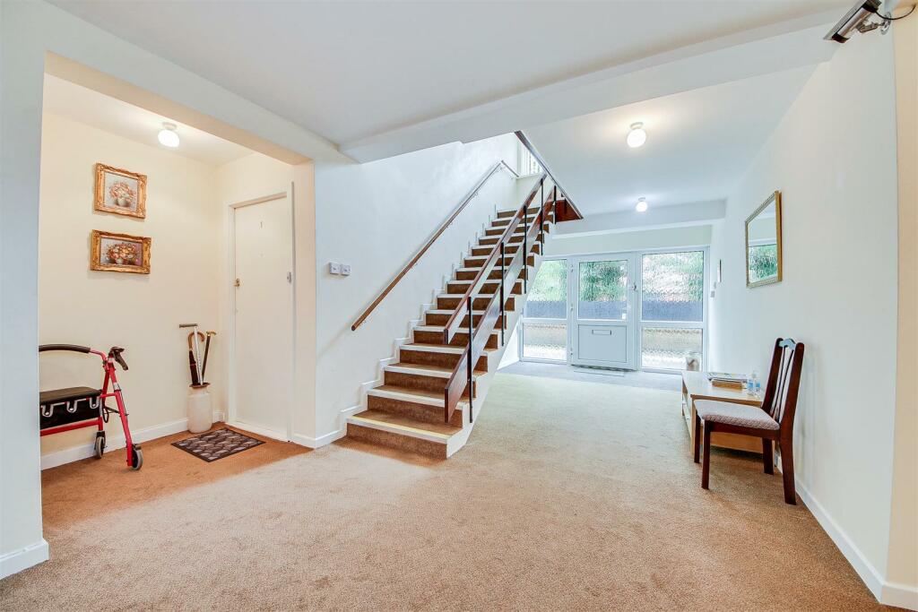 Ground Floor / Entrance