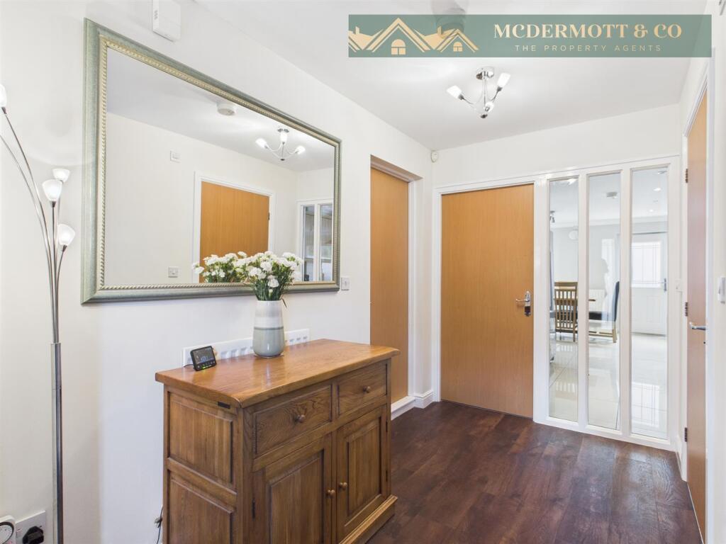 Entrance/Hallway
