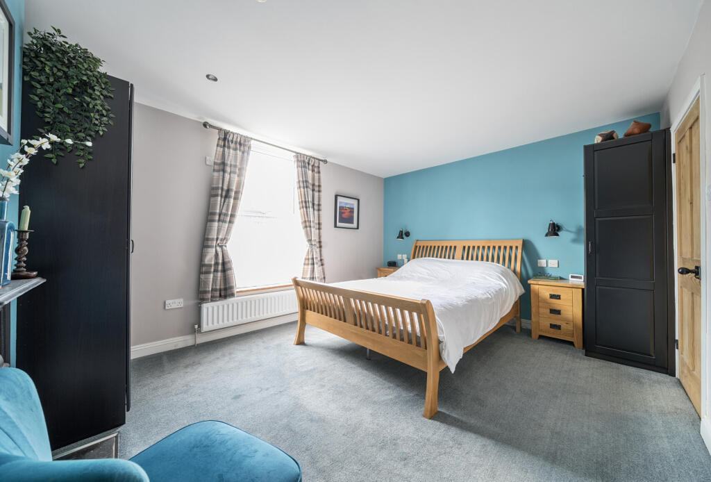 1347997-3-68bb01c...