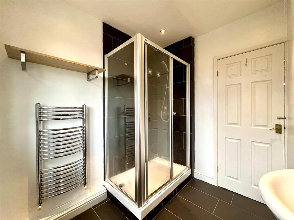 Shower Room Aspect 2