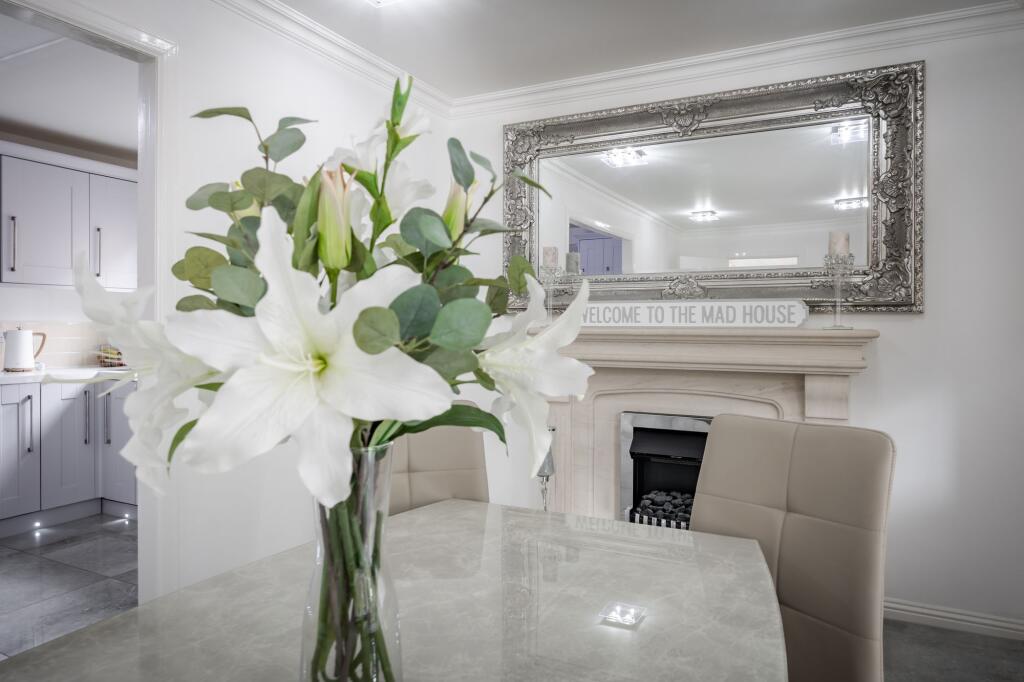 Dining Room / Lounge