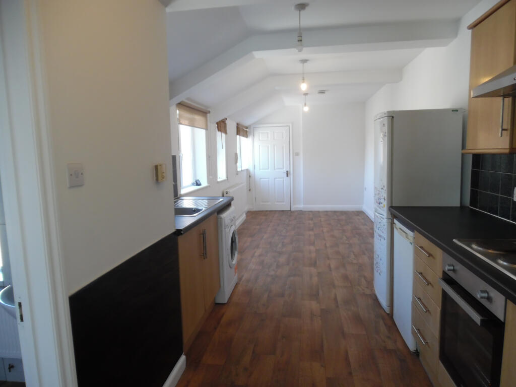 ONE BEDROOM FIRST FLOOR FLAT