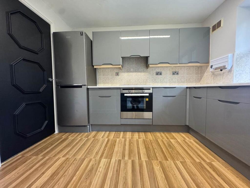 42fb7077-7764-4246-8