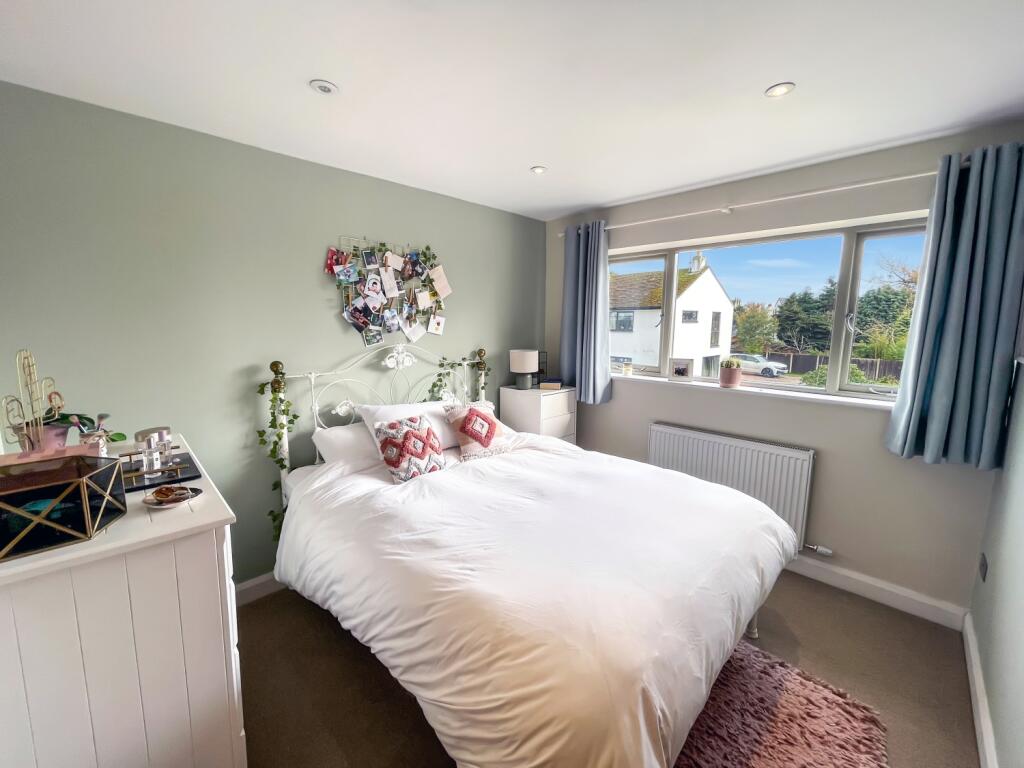Bedroom4