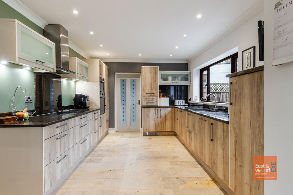 A17 - Caradon Hou...