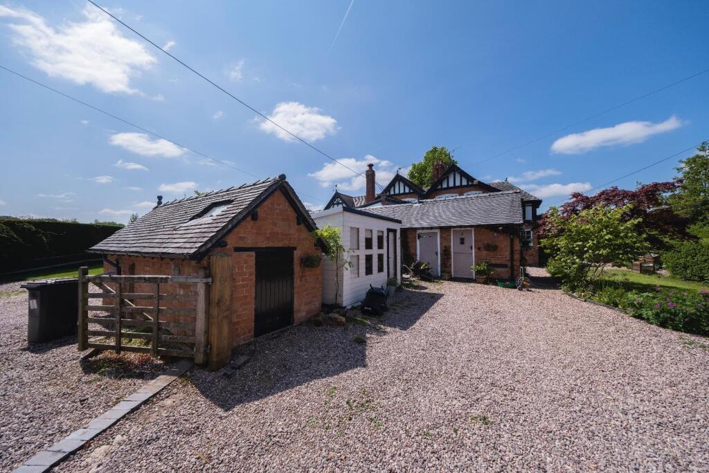 3 Manor Cottages-041.JPG