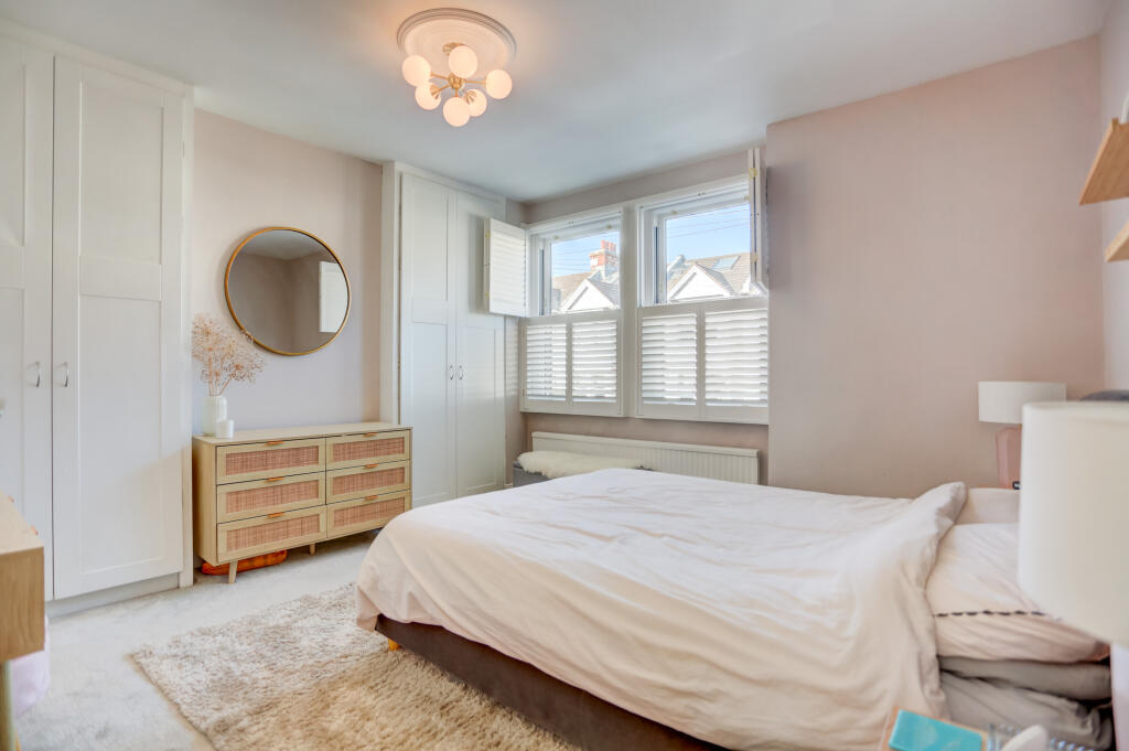 bedroom2