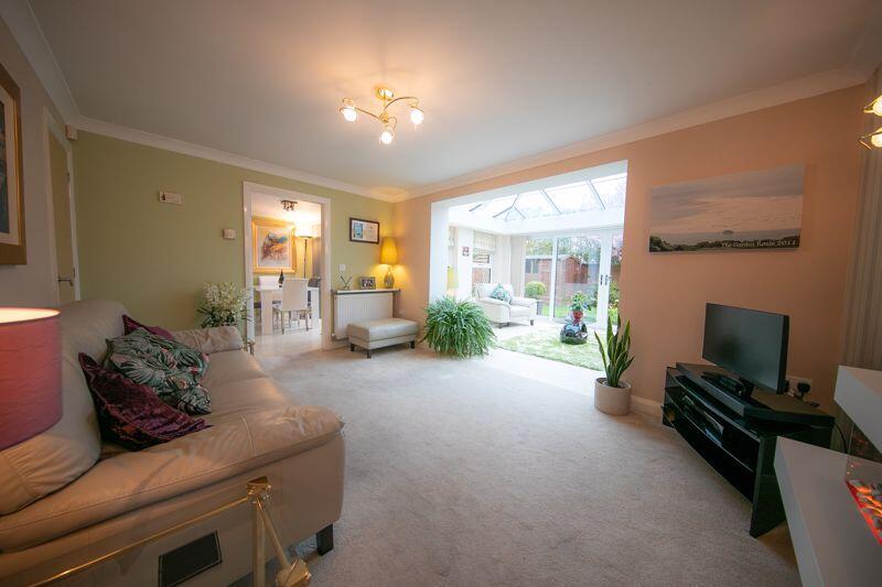 Lounge, orangery &amp; kitchen