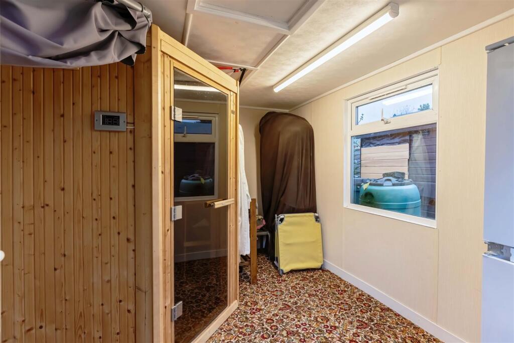 Central Avenue_14.jpg